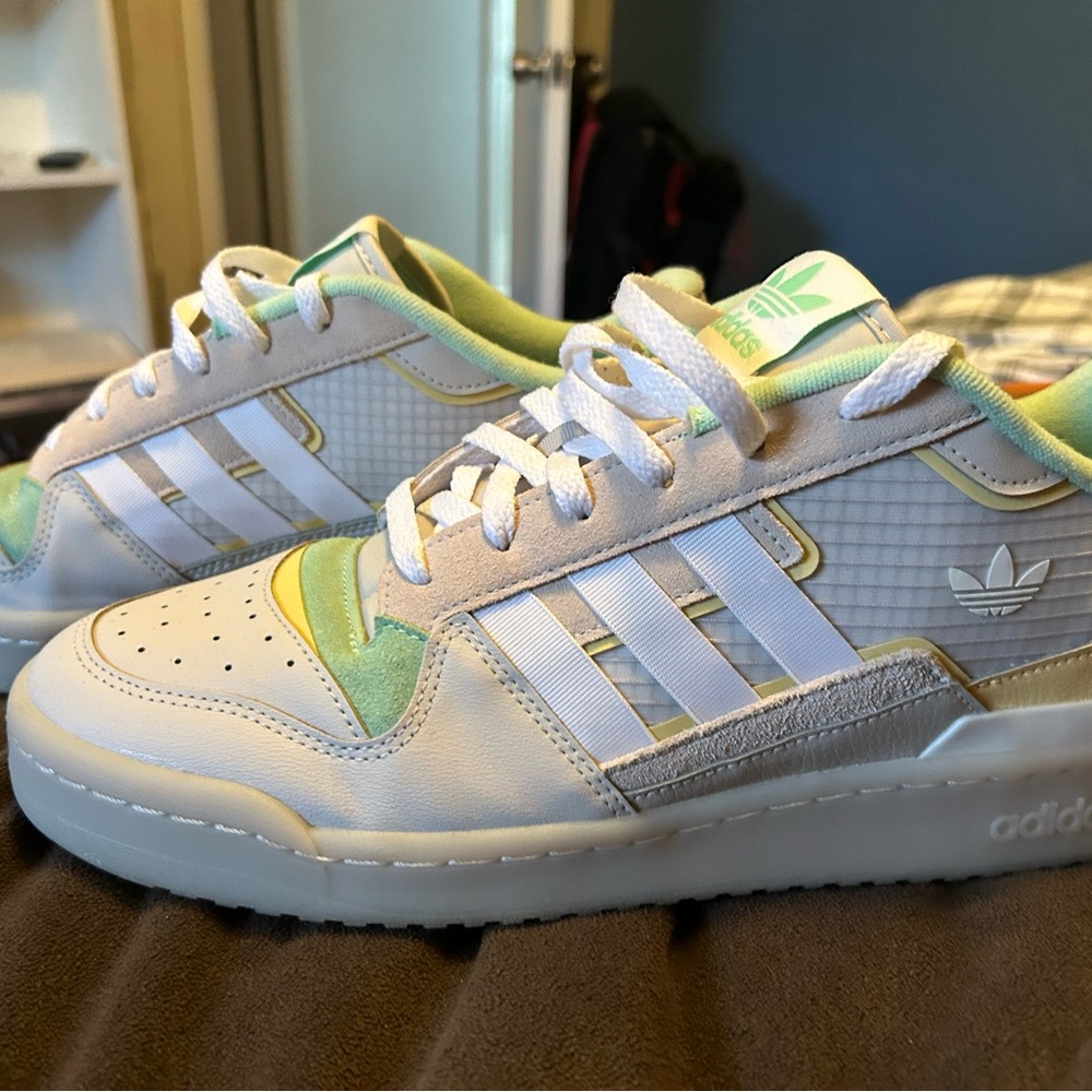 Adidas men’s casual shoes